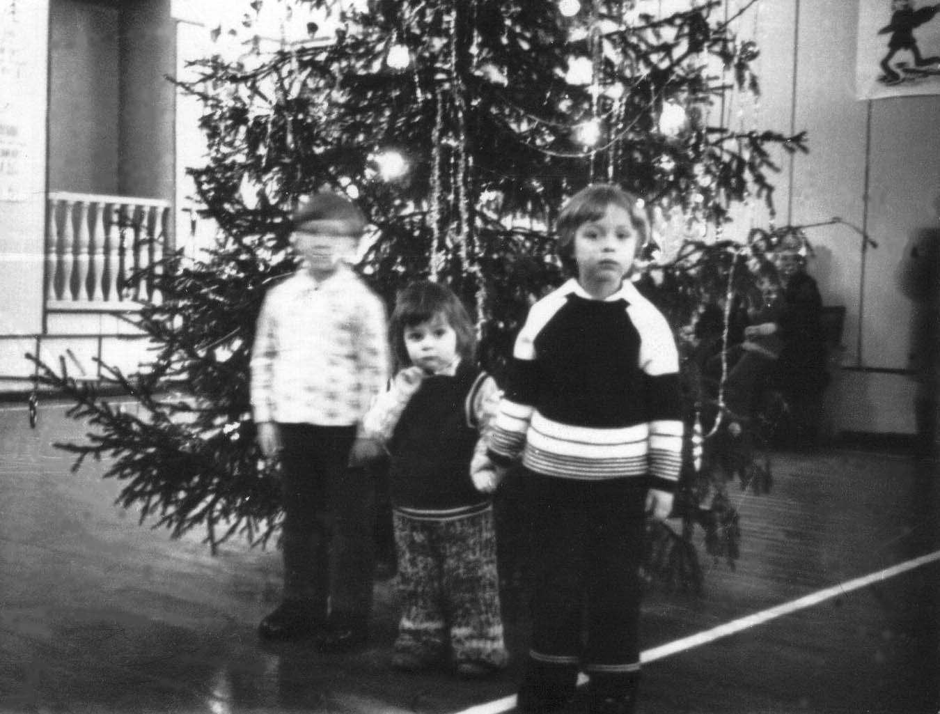 Горки Рогачевские. Новый 1977 год. Дети старый